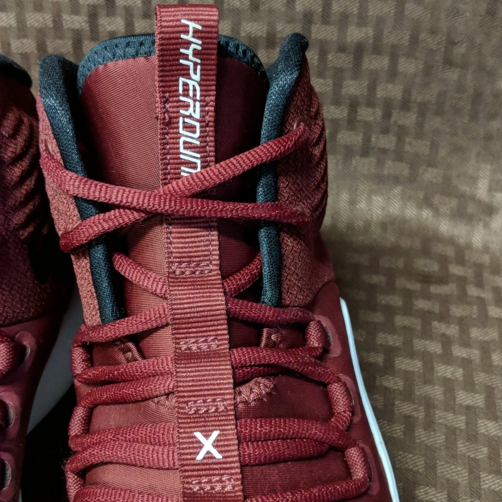Nike Hyperdunk - Picture 3 of 12